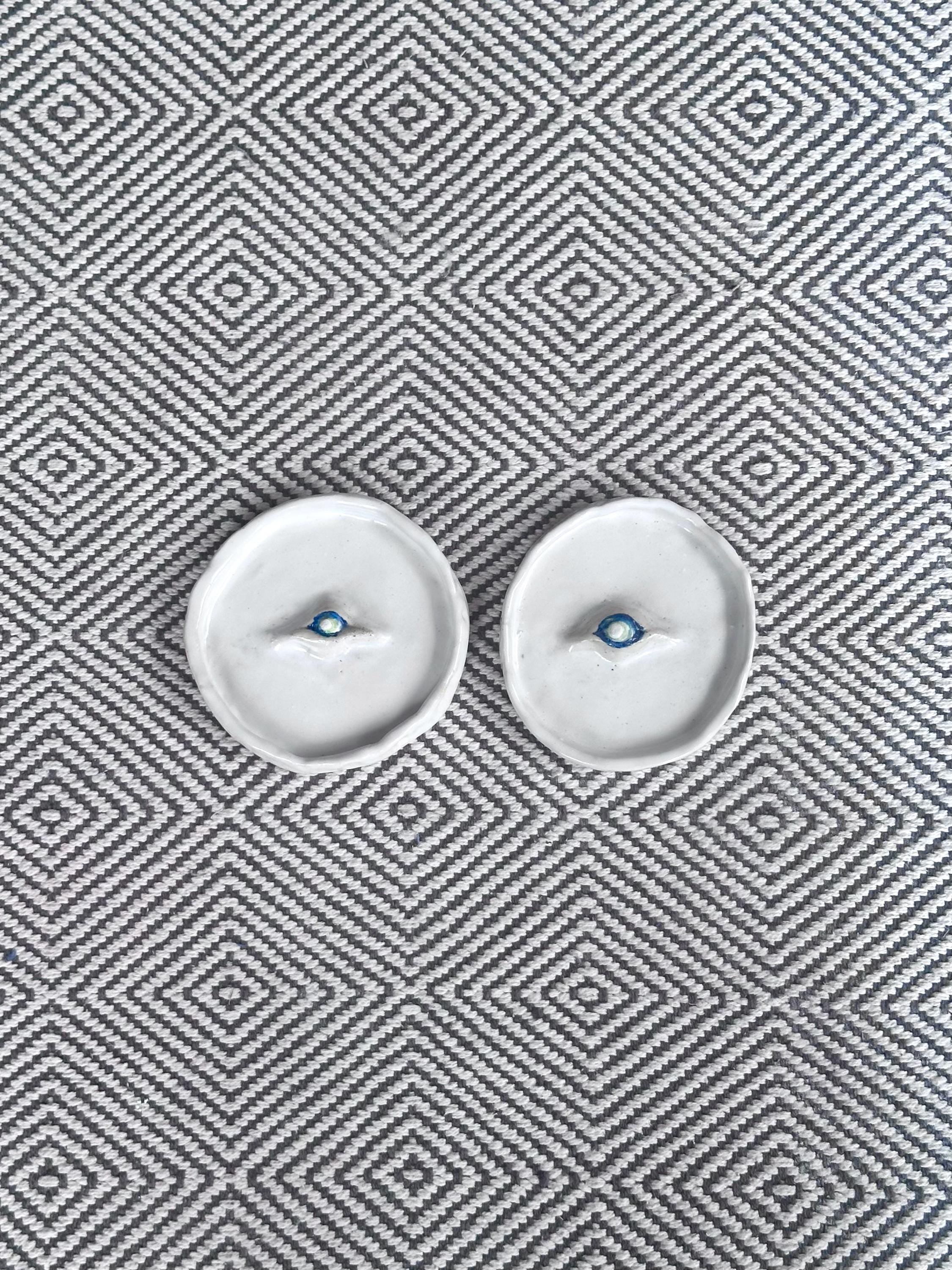 Mesmer-eyes side dish